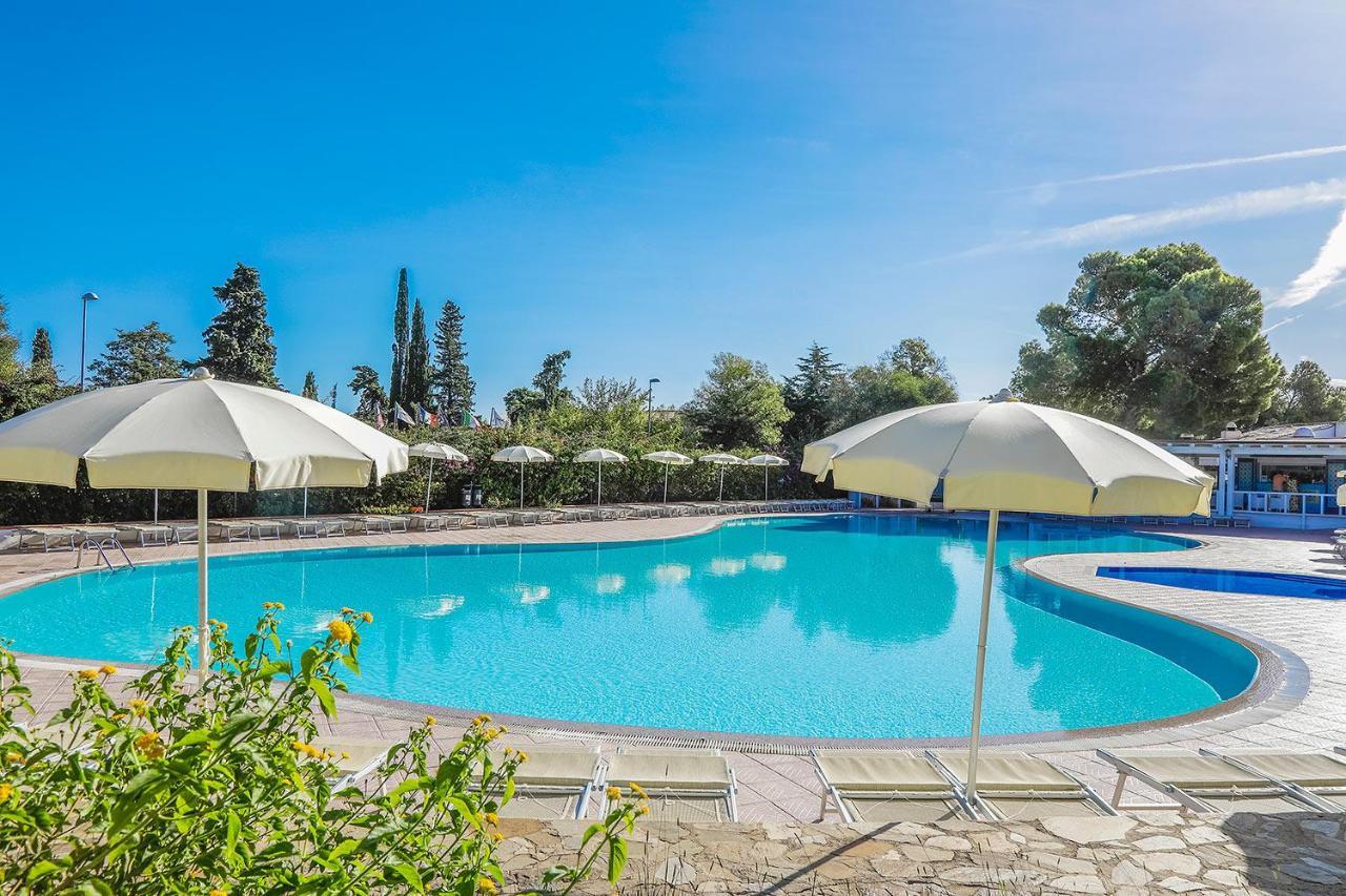 Villaggio Li Cucutti Agrustos Buitenkant foto
