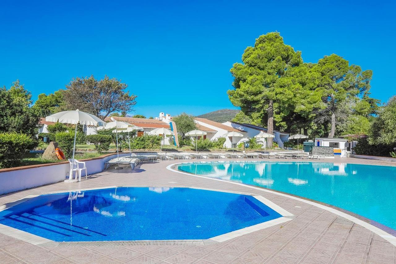 Villaggio Li Cucutti Agrustos Buitenkant foto
