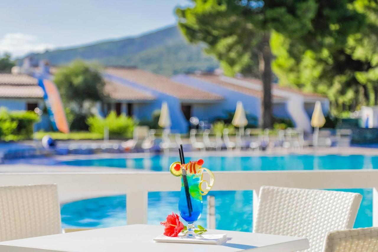 Villaggio Li Cucutti Agrustos Buitenkant foto